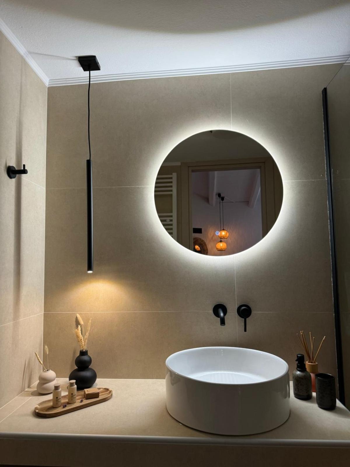 Villa Aspasia With Private Jacuzzi - Oasis Resort คอคคิโนส เปียร์โกส ภายนอก รูปภาพ